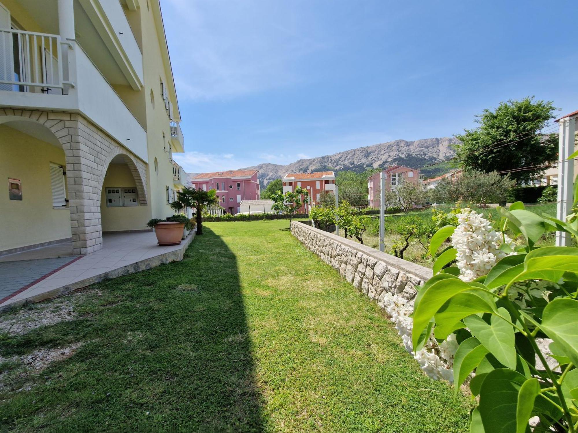 Apartments Josipa Baska  Ngoại thất bức ảnh